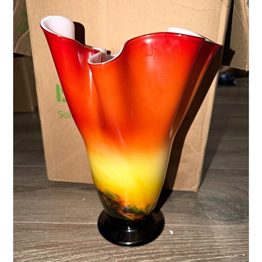 VTG Pier 1 Imports Hand Blown Glass Vase Red Yellow Ruffled Edge NWT